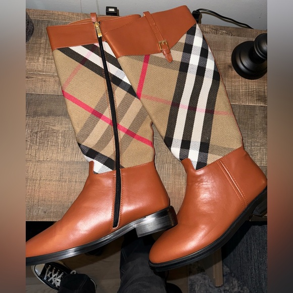 Burberry Brown and Tan Plaid Women's Boots - Picture 3 of 6